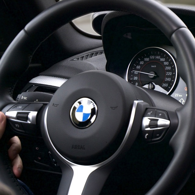 customer receiving bmw car keys